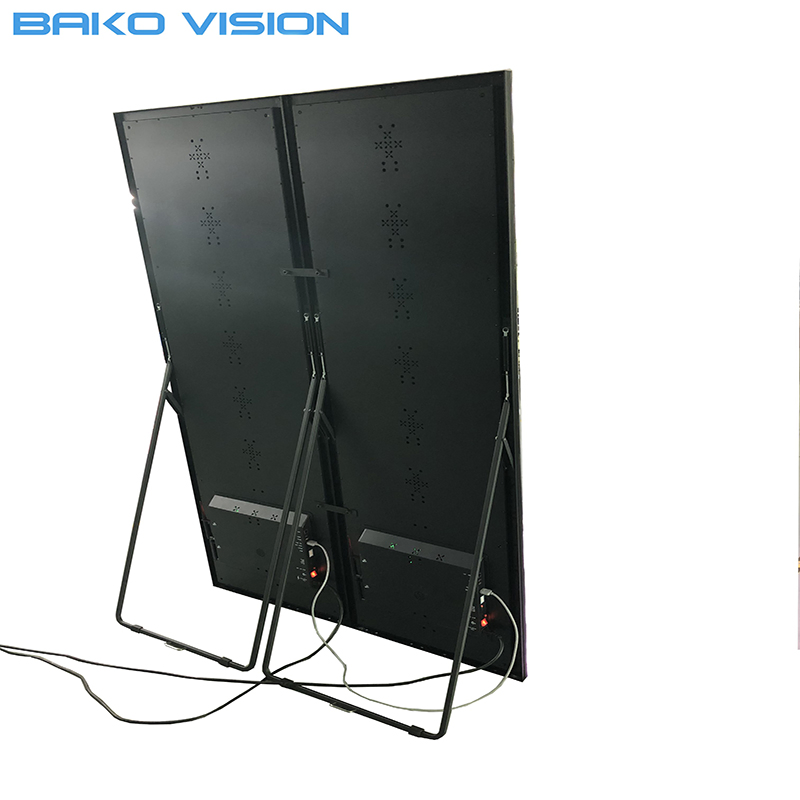 3840 Hz P2.5 Movable Seamless LED Poster for Shopping Centre