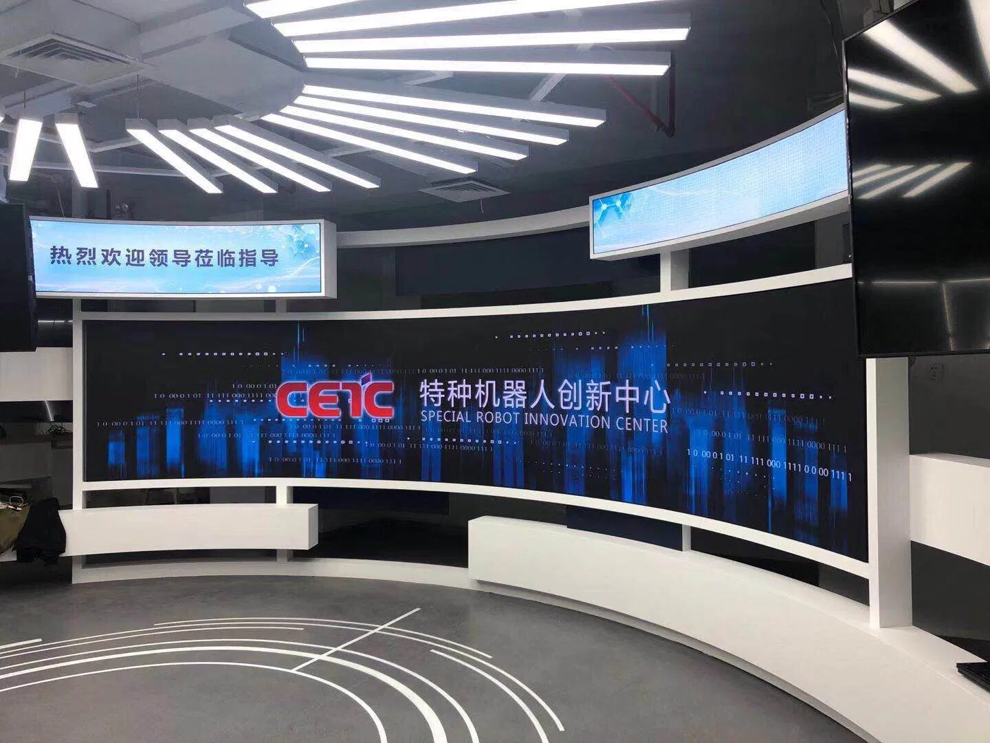 Flexible LED Panel Display P1.667 Brightness 650- 750CD Resolution 144*72