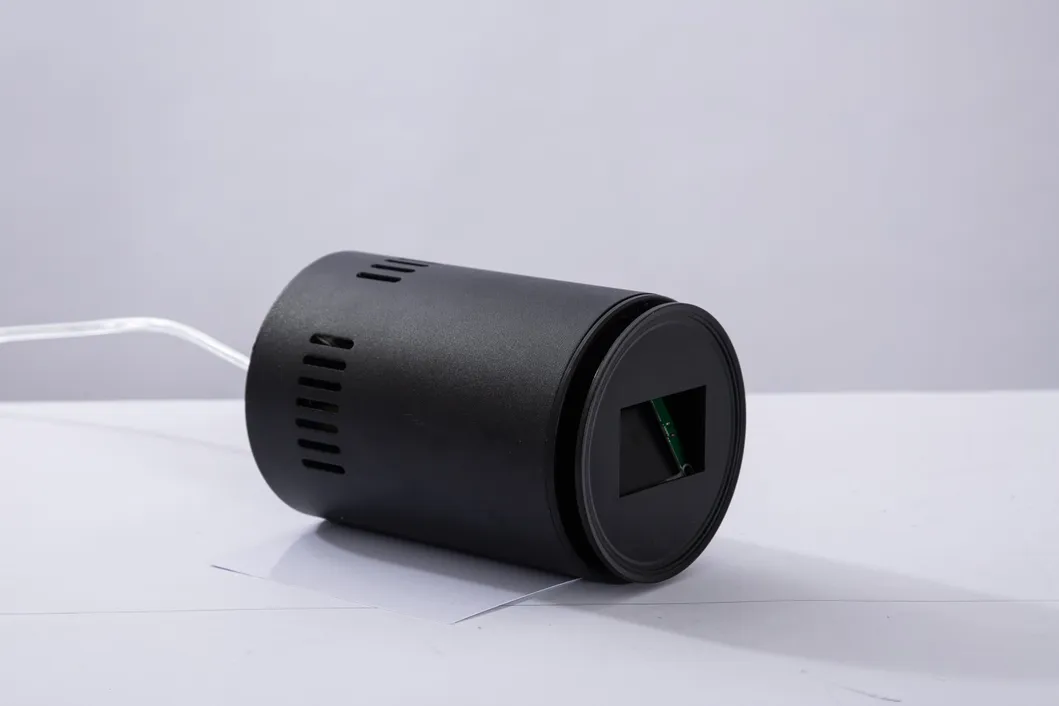 Lb2101 Rail Mounting, Hanging, Wall, Desktop UV Lamp/UVC Lamp/UV Light Air Sanitizer, Ultraviolet Plasma, Disinfection Method; Using Volume 60-80m2