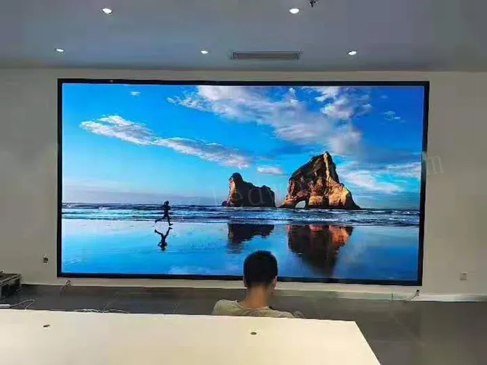 P2 P2.5 P5 Indoor Rental High Definition LED Display Screen Video Wall with 480X480mm Die-Casting Cabinet for Shopping Mall