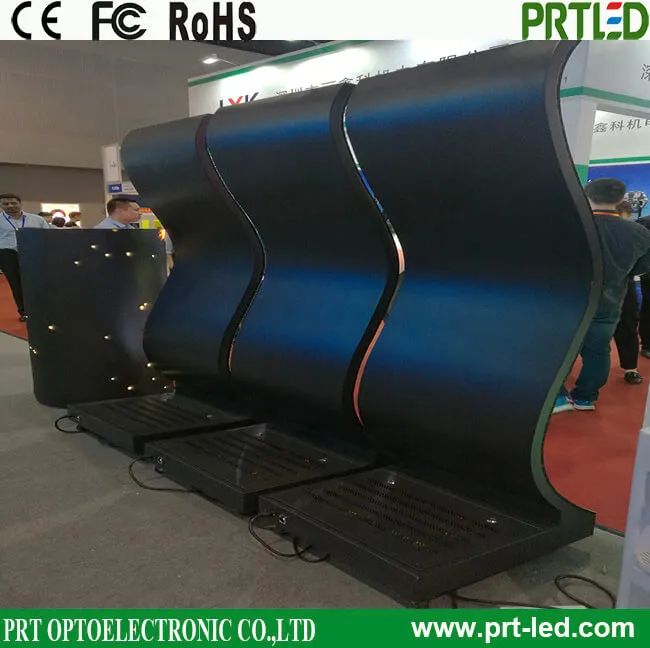 P2 P3 Curving LED Video Display Soft Screen Flexible LED Module