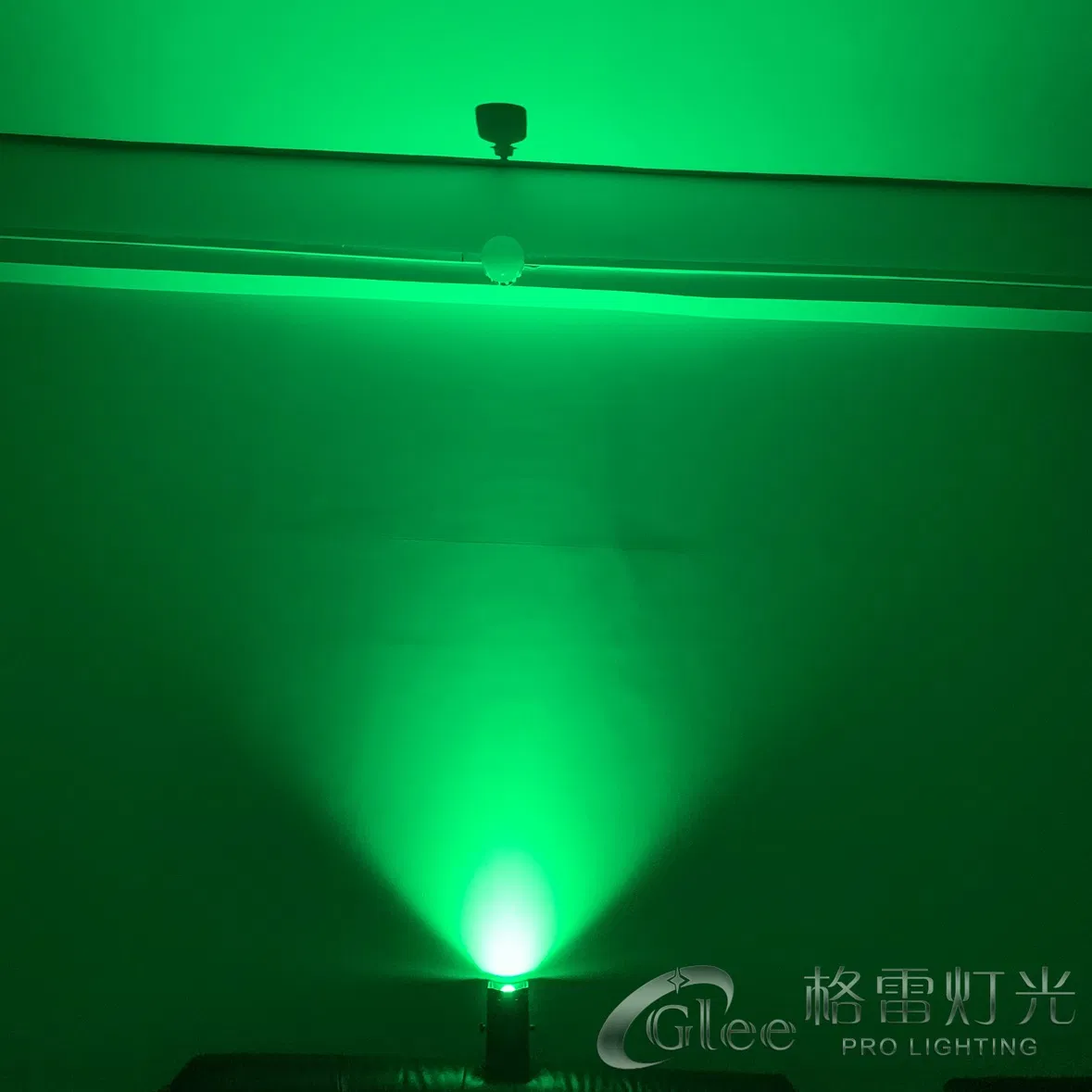 Professional 50W RGBW COB LED Battery Powered Wireless PAR Light